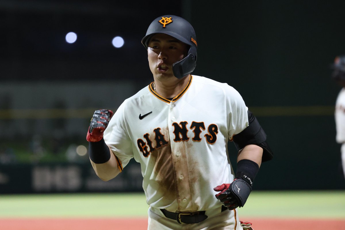 gtown_stadium's tweet photo. 【二軍】巨人 6-2 中日
先制を許すも、＃増田陸 選手の2ランホームランで逆転。その後も #ティマ 選手の適時打などで突き放し、連勝を8に🔥
投げては3回から ＃バルドナード 投手や ＃板東湧梧　投手 のリレーで相手打線を封じ込めました🔒
明日12日(日)も中日戦！
https://t.co/Nd5pYV0Che https://t.co/kIEveP3Wz2