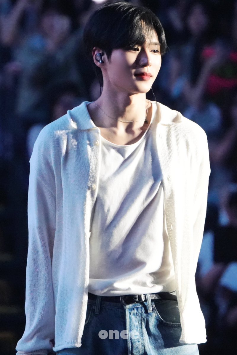 js_syncstation's tweet photo. #junseo_outfit

260711 hk fancon

The end question
Linen blend collar cardigan / WHITE

📷: ©once__js https://t.co/rkG3zyt5f9