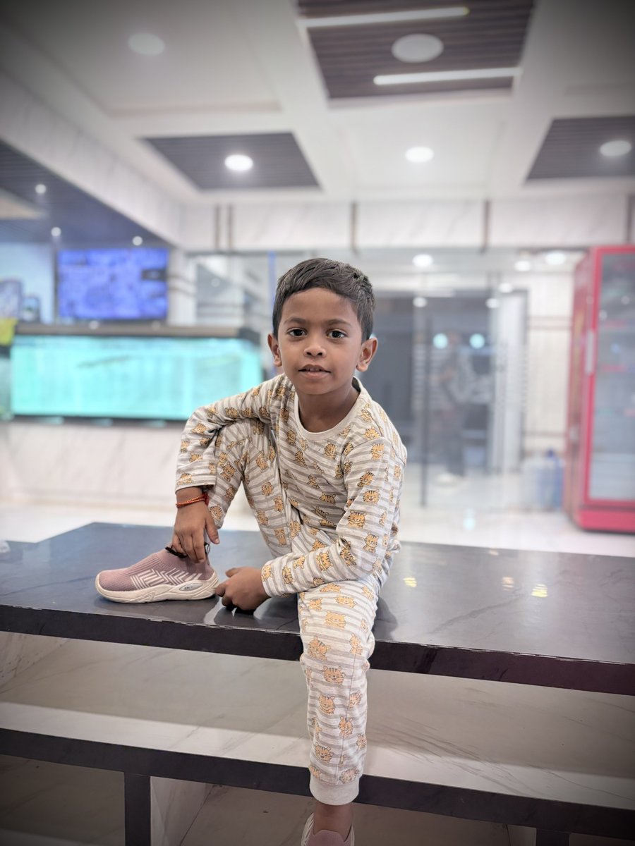 HemuParuchuri's tweet photo. స్టైల్ చూడు తమ్ముడు ... #Shourya 😎👌🏼 https://t.co/Z9lU2kh486