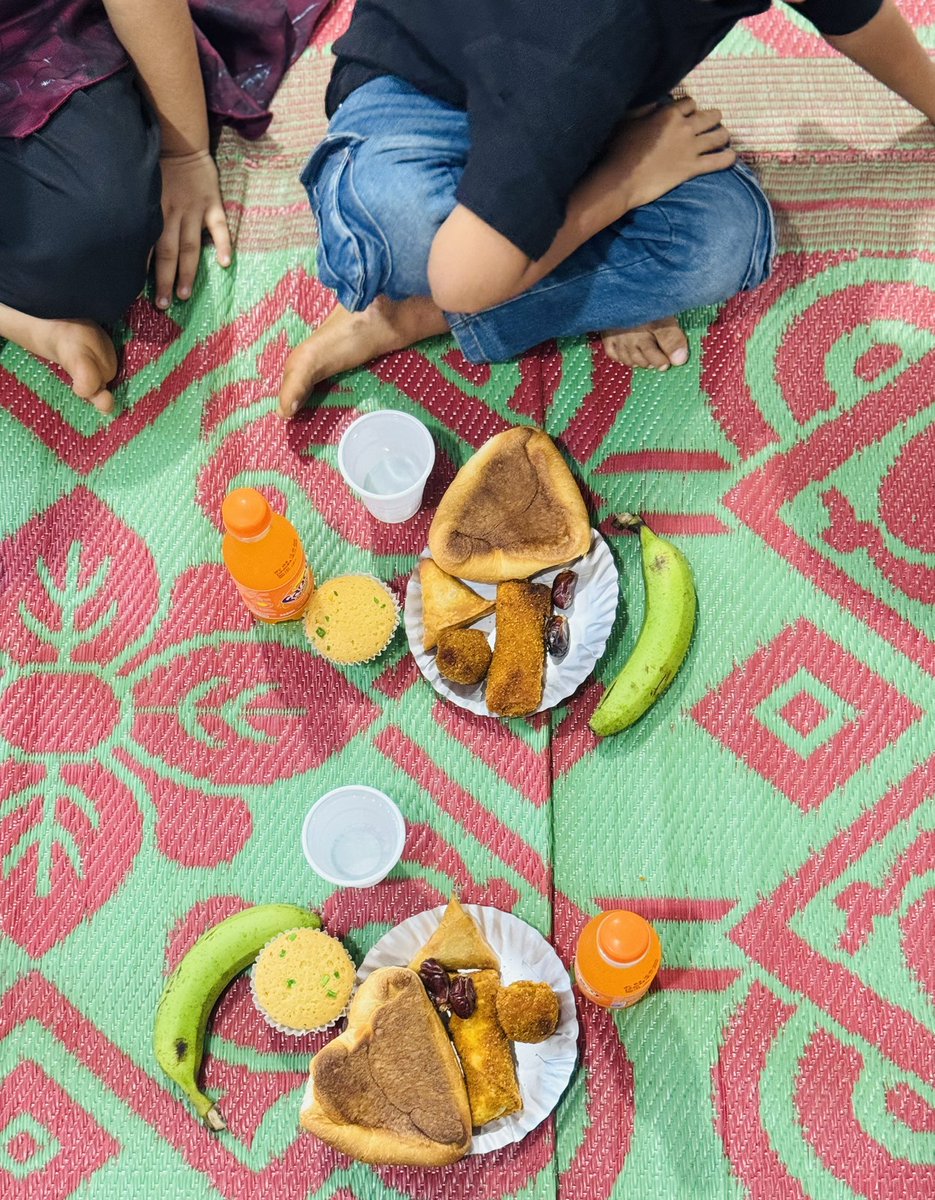 hhma_sl's tweet photo. HHMA SRI LANKA charity organization actively conducted Iftar and hot meal distributions during the sacred days of Tasu'a and 'Ashura to feed fasting refugees, orphans, and vulnerable families in Sri Lanka. https://t.co/sQPRdDrNlf