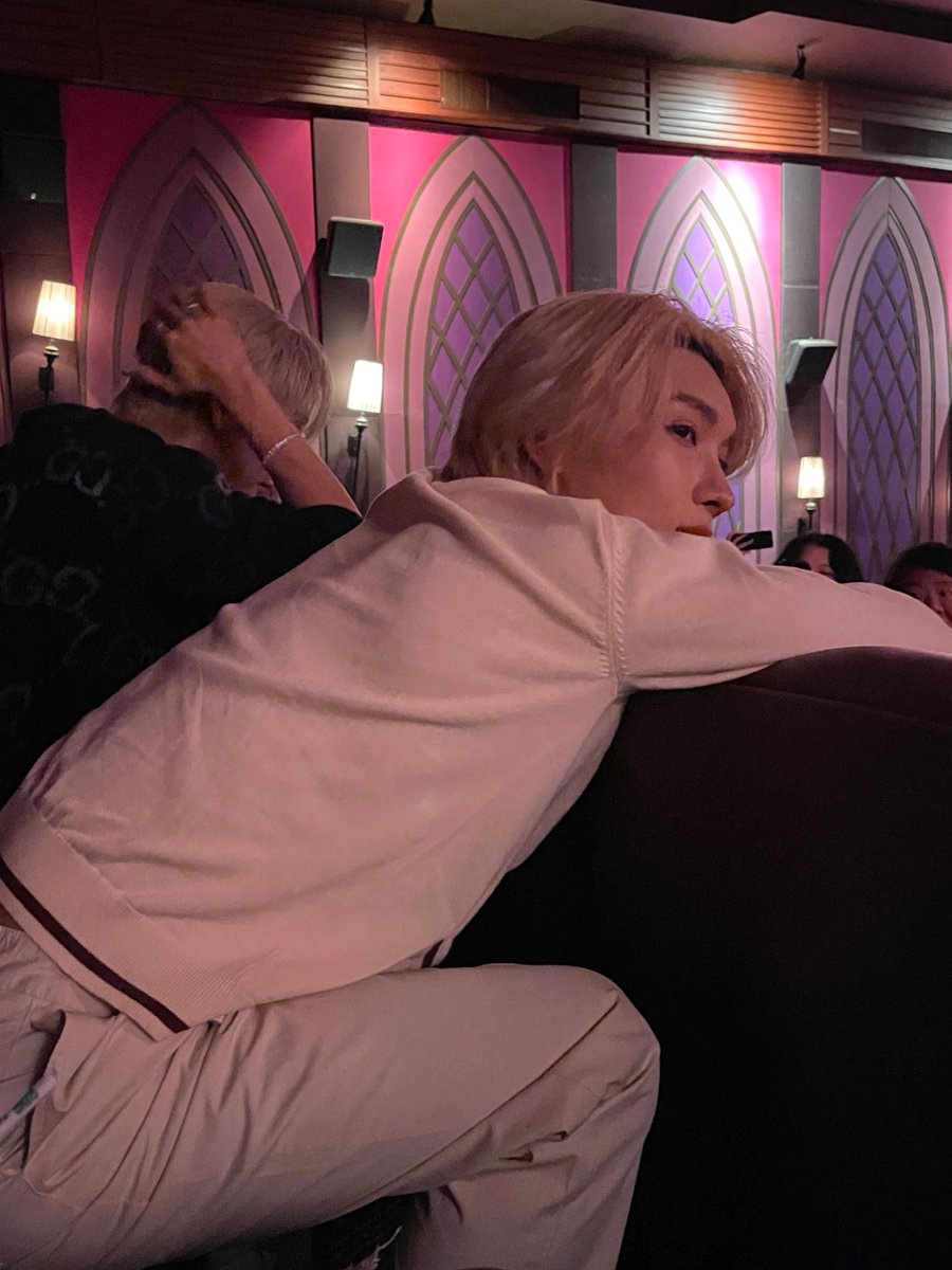 Cozyymm's tweet photo. ต้าวตุวดื้ออออ

 FINAL EP WITH BOSSNOEUL
#CrazyLoveMooMooFinalEP https://t.co/s0NHM36qYX
