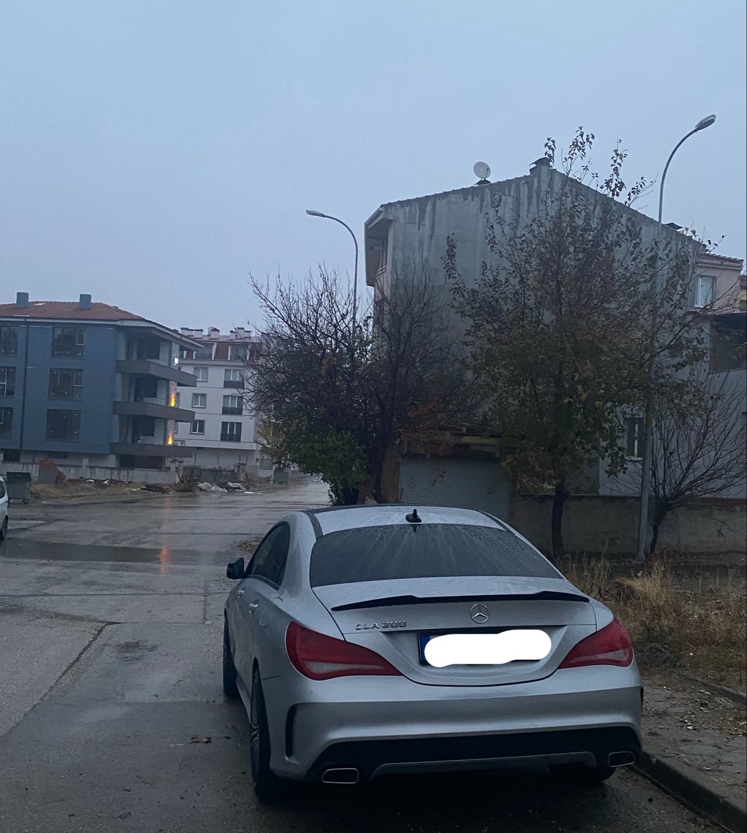 mvhsun's tweet photo. geç kalınmış ışıklı ayakkabılar https://t.co/EMlQz8zLDR
