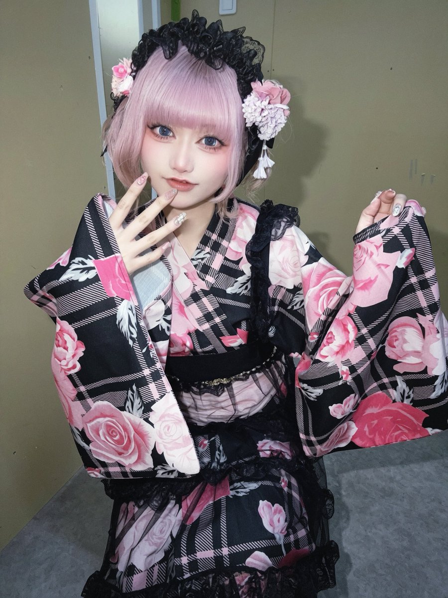 チェキ会ありがとうございました✨ 皆ほぼ3ヶ月以上空いてたのに昨日の