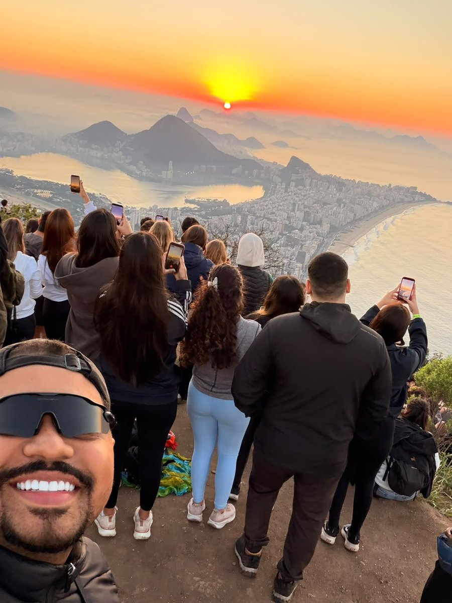 mateusslimma's tweet photo. 🌅⛰️🤍 https://t.co/vhq1tr7RMH