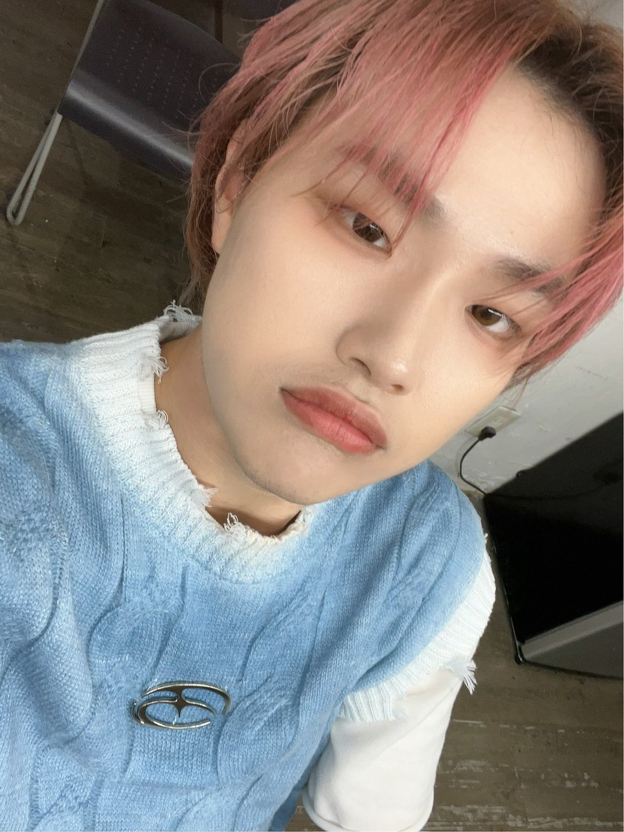 drop_1017's tweet photo. [🫧] 

Air덕분에 1, 2부 다 너무 재밌었어요 😘
내일은 이벤트데이니까 기대해주세요 🩵!!

#DROP #드랍 https://t.co/tJ4BSfsybs