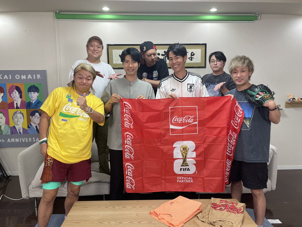 junmove08's tweet photo. 東海オンエアさんのYouTubeに出演させていただきました🎥
突然現れた僕を皆様優しく助けてくださり、温かく迎えてくださいました！

是非ご覧ください🙇‍♂️

https://t.co/0bwj7kga3E https://t.co/o8b1FDdcJg