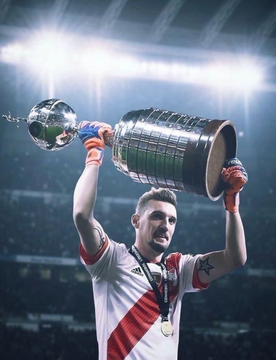 clarigallina's tweet photo. GRACIAS TOTALES 
FRANCO TE AMAREMOS ETERNAMENTE https://t.co/PurZyAOUEg