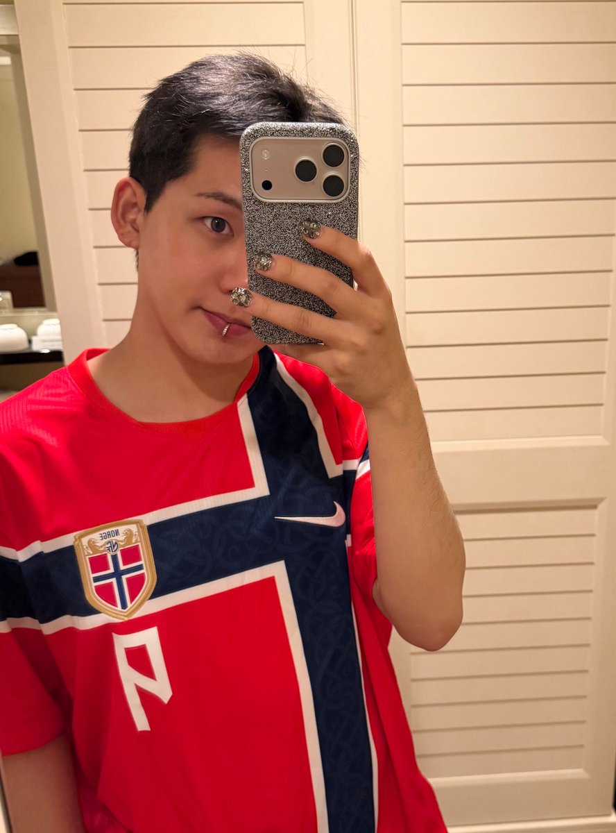 1421cart_'s tweet photo. MY BABIE SO POGI 🤧 https://t.co/SeEpUrd8Io