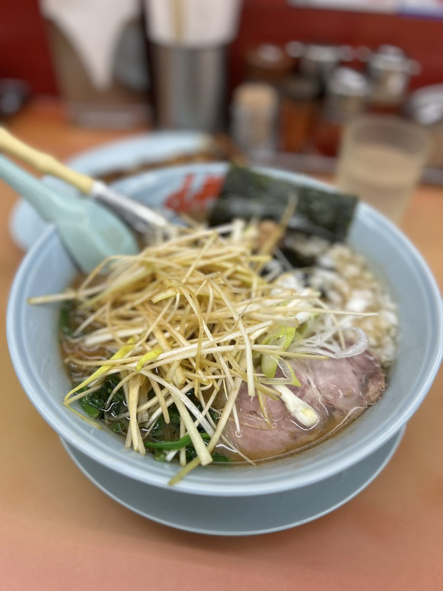kunimaru06_reds's tweet photo. こんな時はラーメンだよ

22時の山岡家
激混み https://t.co/UwFyqFYMFl