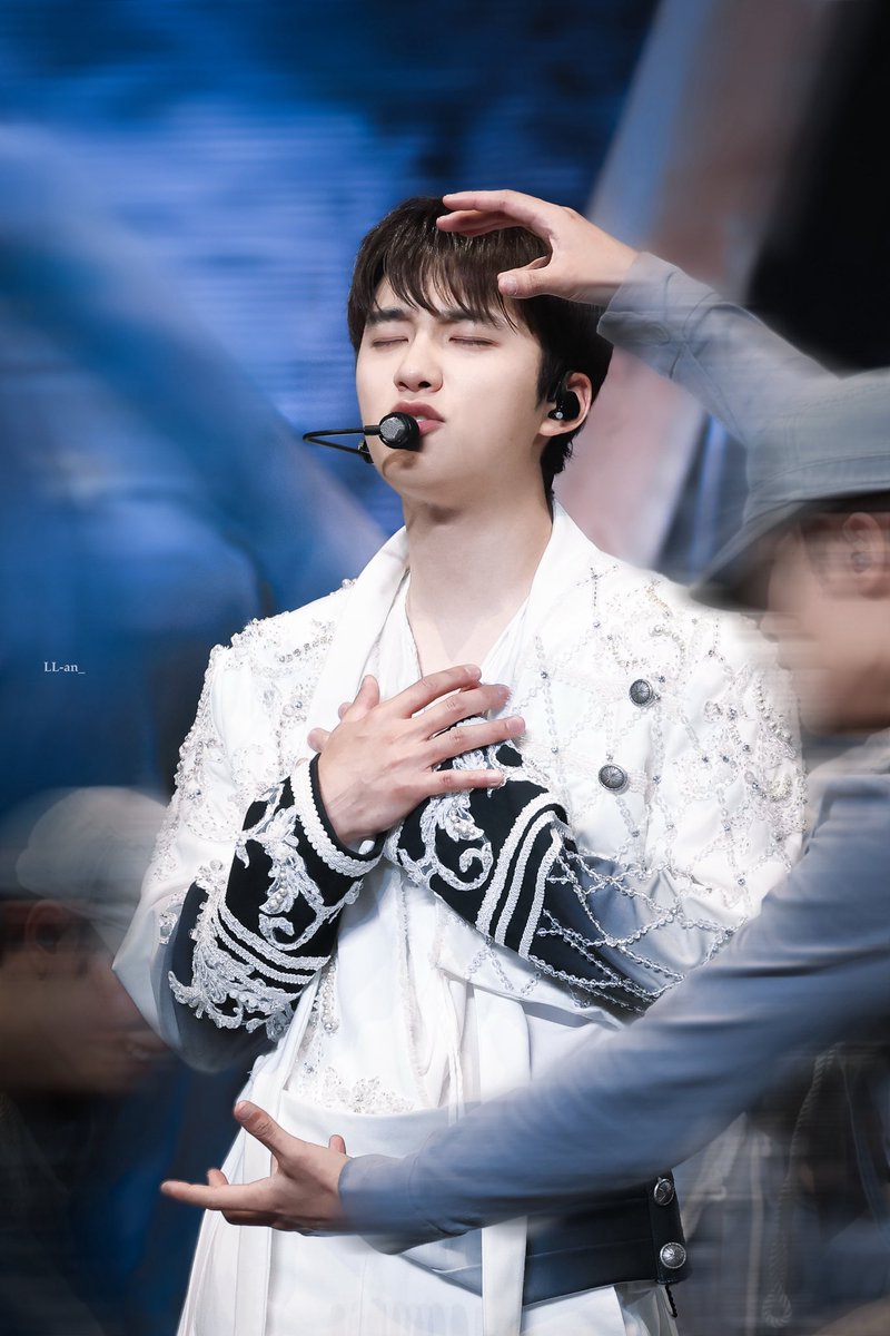 ellan_yy0830's tweet photo. Part1
👑
260614 EXO PLANET#6 EXhOrizon in HONG KONG D-2
#都暻秀 #DO (D.O.) 
#KYUNGSOO #도경수 #디오 #DOHKYUNGSOO  #ドギョンス #EXO  @DOHKYUNGSOO_X https://t.co/szcqJXEncE