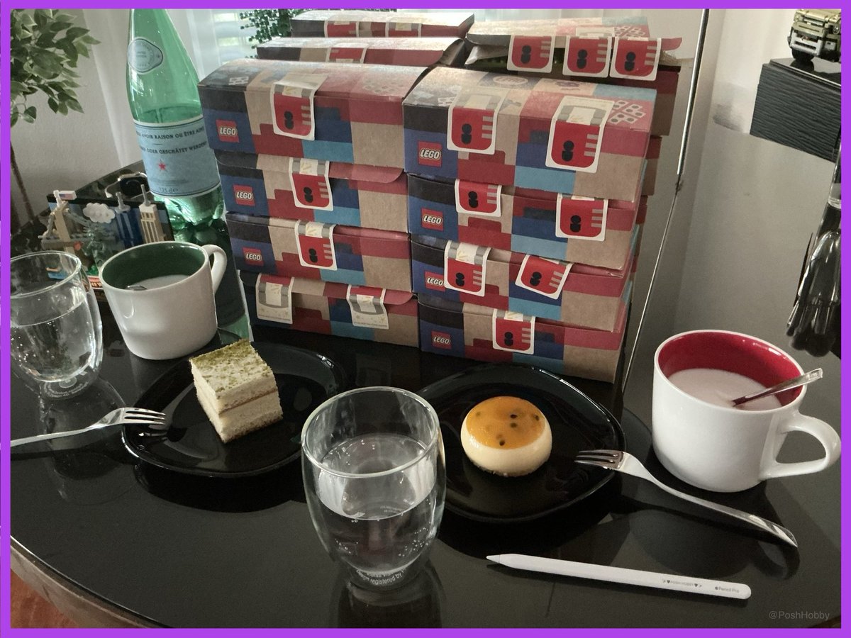 PoshHobby's tweet photo. ☕️Coffee, 🍰cake &amp; 🧱PaB 🎁 ✨💜✨ https://t.co/ad4p8yuO50
