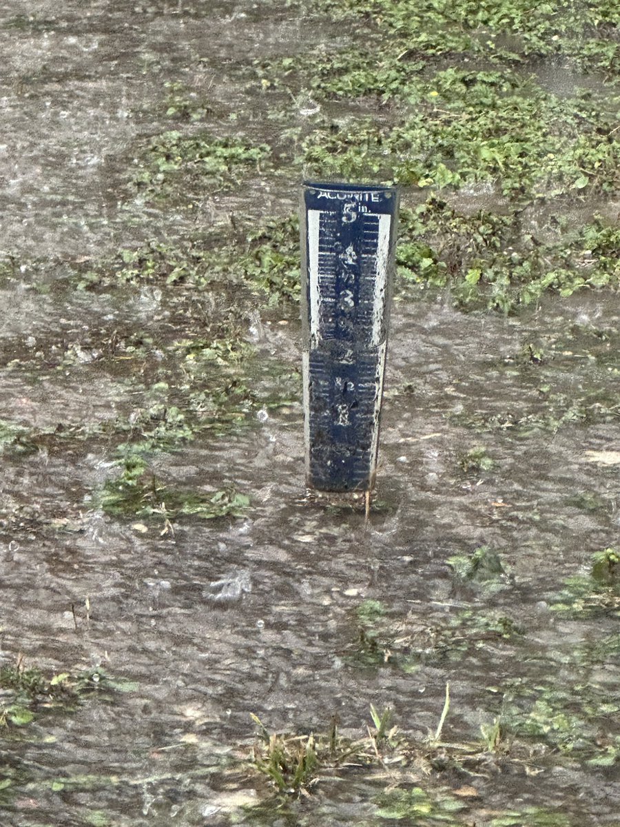 Locomojo30's tweet photo. @ksatweather https://t.co/POVWOAPtaS
