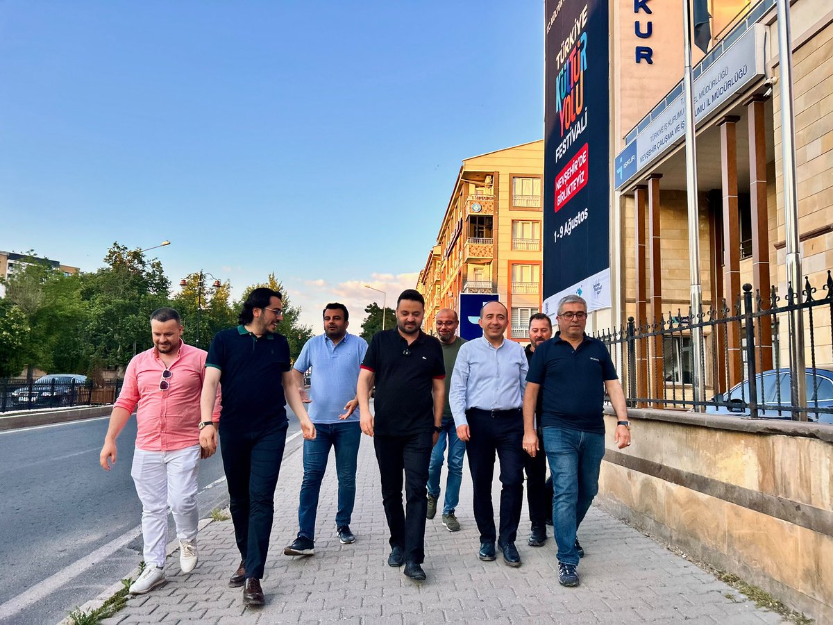 SSonugelen's tweet photo. İl Başkanımız Muhammed Feyzi Aygün, Gençlik Kolları Başkanımız Necati Yurtbilir ve kıymetli teşkilat mensuplarımızla birlikte esnaflarımızı ziyaret ederek hayırlı işler temennisinde bulunduk. Gönül gönüle gerçekleştirdiğimiz ziyaretlerde hemşehrilerimizle hasbihal ettik.

@av_mfa 
@NecatiYurtbilir