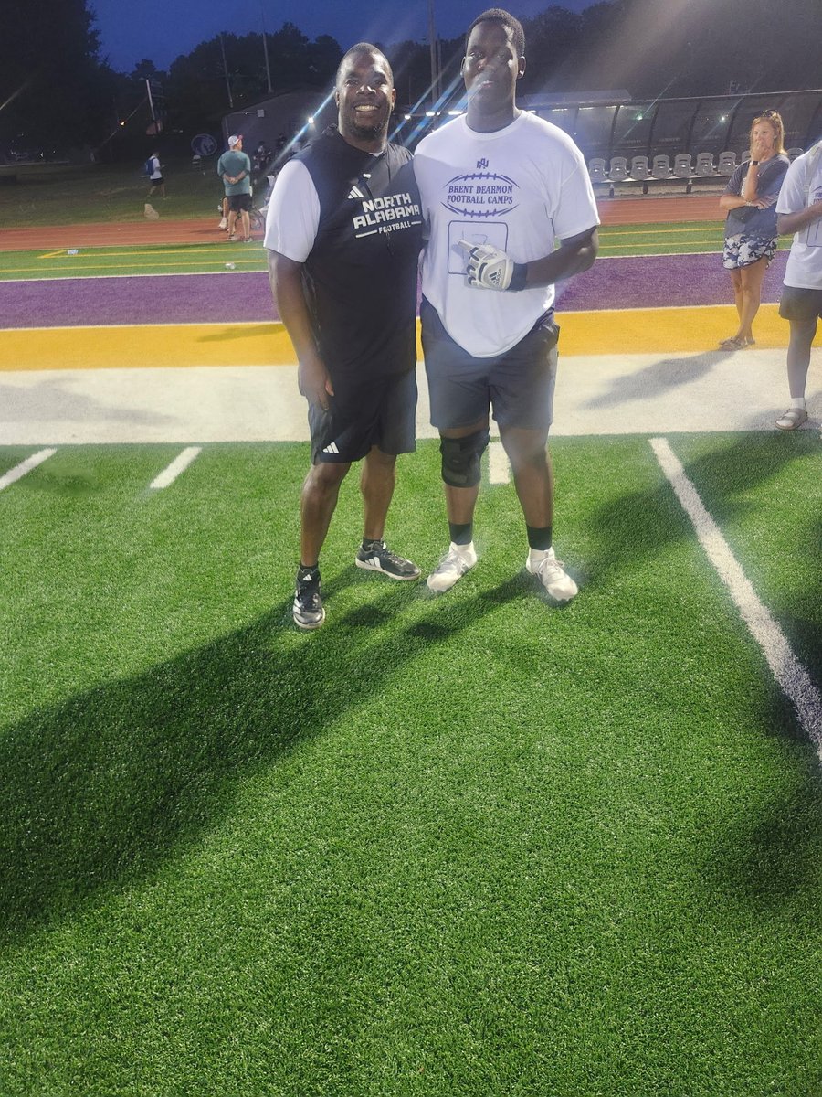 etj6741's tweet photo. Had a great camp at @UNAFootball. Got valuable reps at both OT spots. Learned a lot from @coachJClegg and got some great coaching.
@CoachDearmon @CoachJohnson52 

@RecruitBuckhorn @Bucks_Football1  @CoachRay63 @Coach_DGreen @dcrrick @UnLockYourGame_ @HallTechSports1 @OLDLUNI https://t.co/uMpoQRutnp