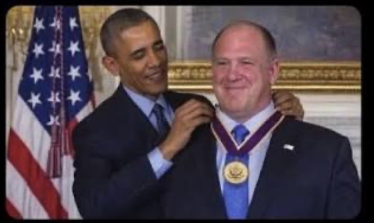 LetsBFranksHere's tweet photo. @Vee1059 I won’t bother to look at your timeline to see how upset you were IN ALL CAPS back when Obama was celebrating ICE efforts. ❄️ https://t.co/ZzGiQpVzOy