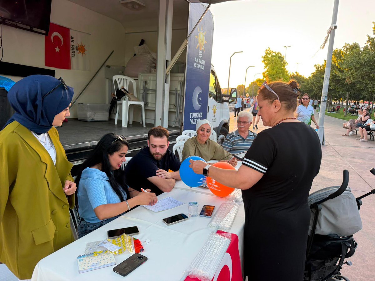 tuzlaakgenclik's tweet photo. 📍Tuzla Sahili

Ak Nokta’da vatandaşlarımızla bir araya gelerek samimi bir sohbet gerçekleştirdik. Üye çalışmasında bulunduk , çalışmalarımız son hızıyla devam ediyor. https://t.co/gnE7GqBcKx
