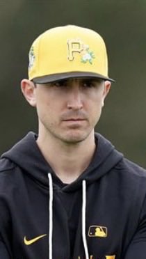KnightNation4's tweet photo. @ThePoniExpress It’s because of this clown! Starting pitching has gotten worse https://t.co/r3EbSGQmHD