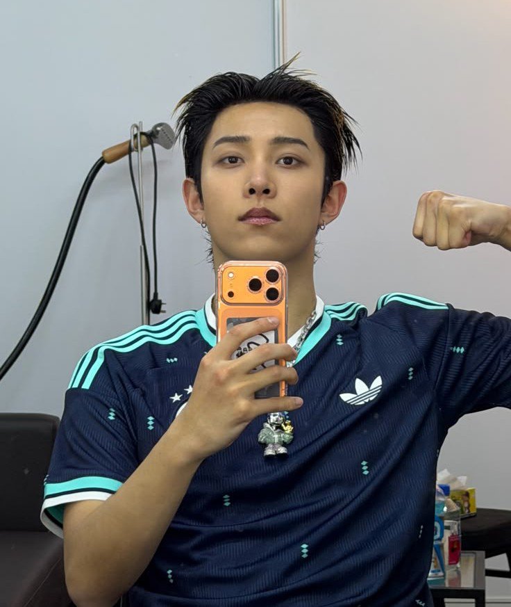 millionide's tweet photo. #Ryulyul #Ryulnyul #Rulnyul 🔞 AU
Dimas (rul) si tobrut holic secara terang-terangan minta pap tete ke Bian (nyul) alias temen kelasnya, eh ternyata diladenin. 

cw // bxb boypussy content, nyul punya pussy, dirty talk, frontal, fake body pict. 
⚠️ Minor DNI. https://t.co/Z5v8PqAK0l