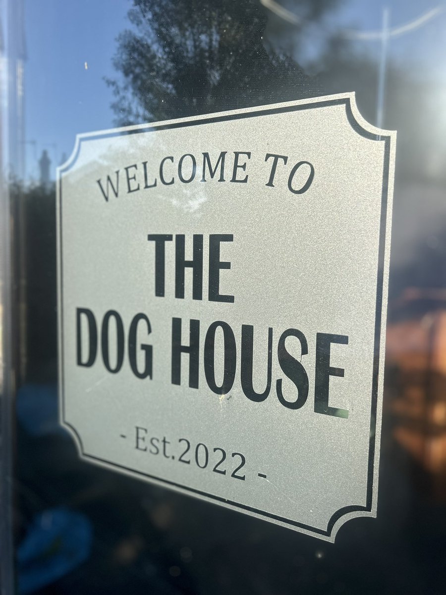 bl4nco01's tweet photo. Pre season game done,back to The Dog House for bbq and footie!⚽️⚽️🌞🍻 https://t.co/SKm0mYlTqS