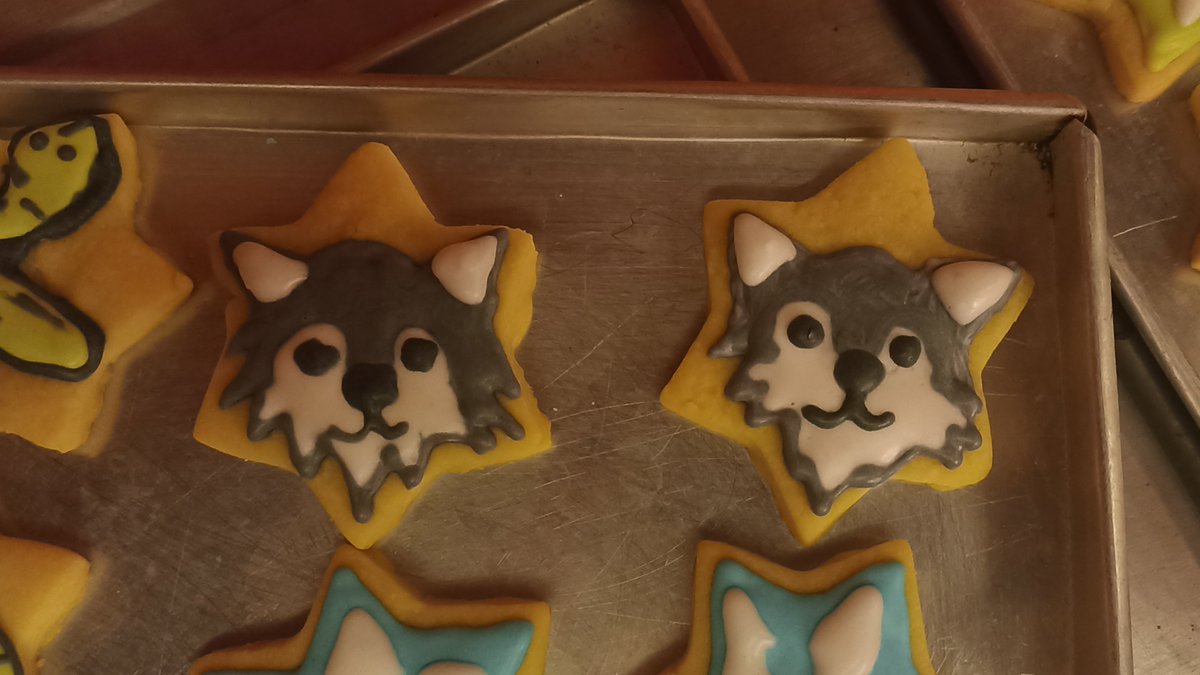 rottingsan1ty's tweet photo. made wolfstar cookies #icantdraw https://t.co/SiBswtF1Hz