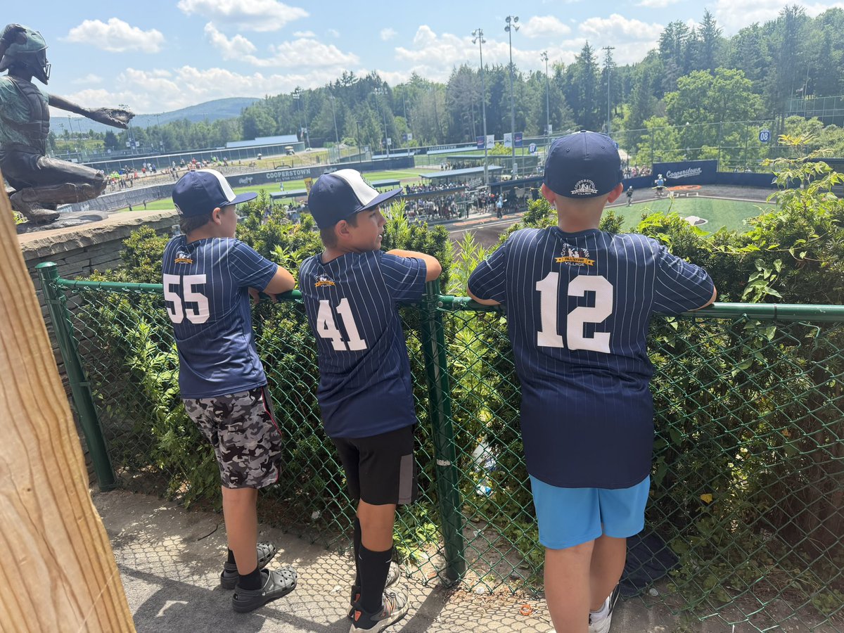 aubreesoto55's tweet photo. So excited for my brother’s team to compete at @allstarvillage (and he’s wearing my number🥹). Good luck Cardinals! https://t.co/AyE4Qataa1