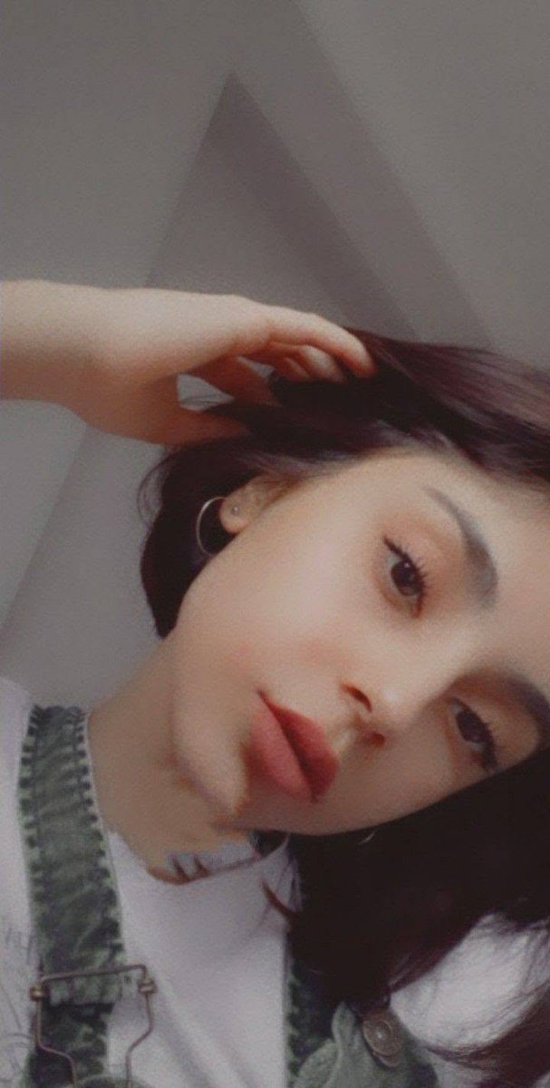 mayan393987's tweet photo. ليش الكل مشغول ما في حدا يسأل ولو 🥺❤️‍🩹 https://t.co/zfhNzPmSfh