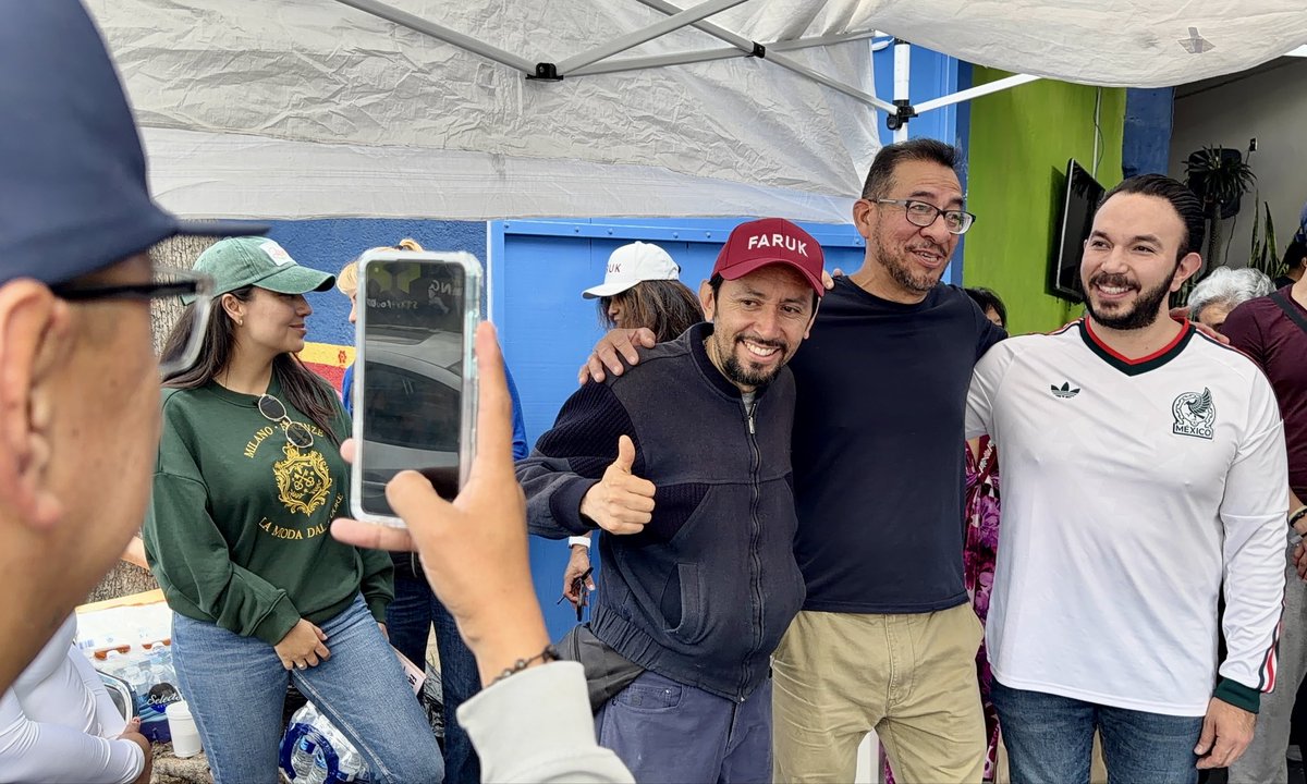 FarukMTake's tweet photo. Este #sábado continuamos reuniéndonos y escuchando a l@s vecin@s de #Coyoacán https://t.co/scp89k2CB9