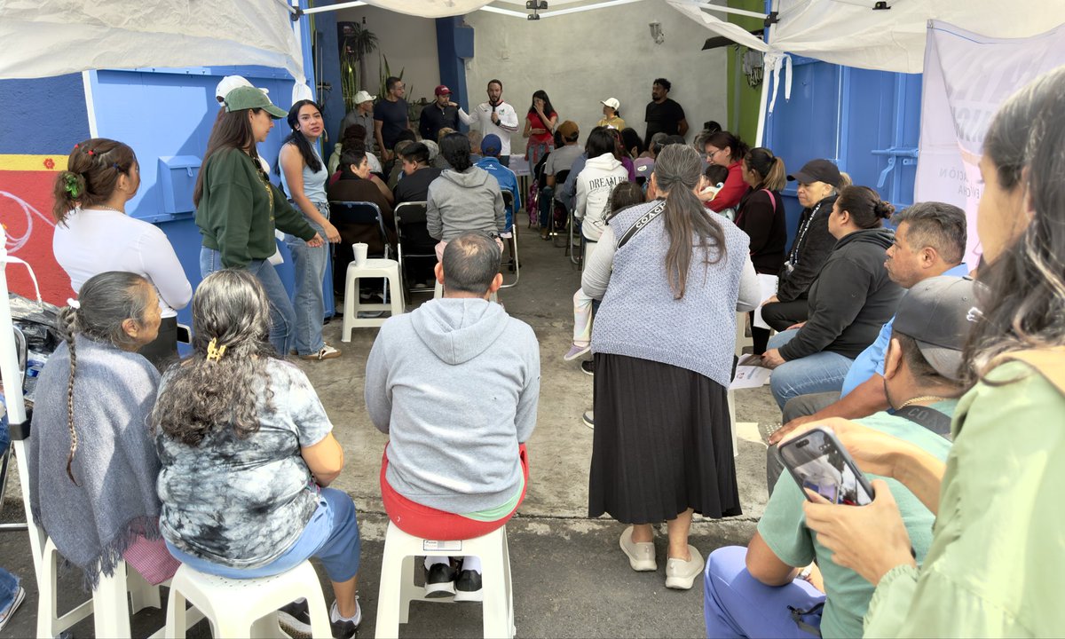 FarukMTake's tweet photo. Este #sábado continuamos reuniéndonos y escuchando a l@s vecin@s de #Coyoacán https://t.co/scp89k2CB9