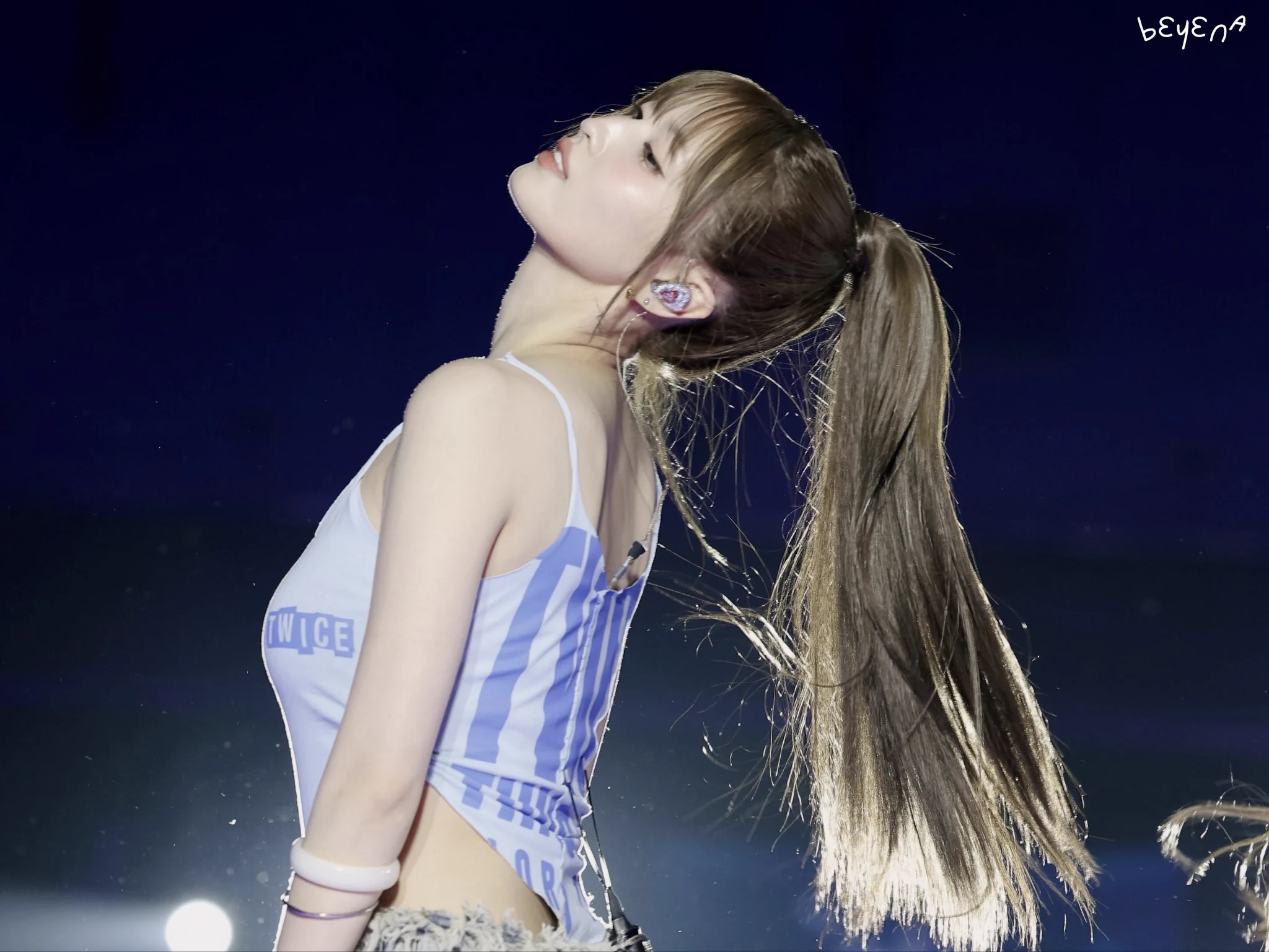 momo pics on X / X