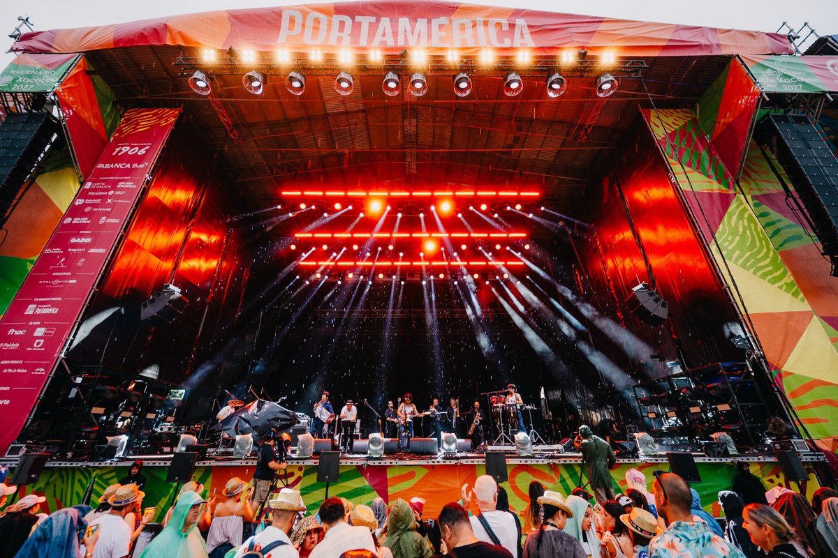 portAmerica's tweet photo. O pasamos xenial coa Orkesta Mendoza 🎺 https://t.co/xnda5Qj8ir