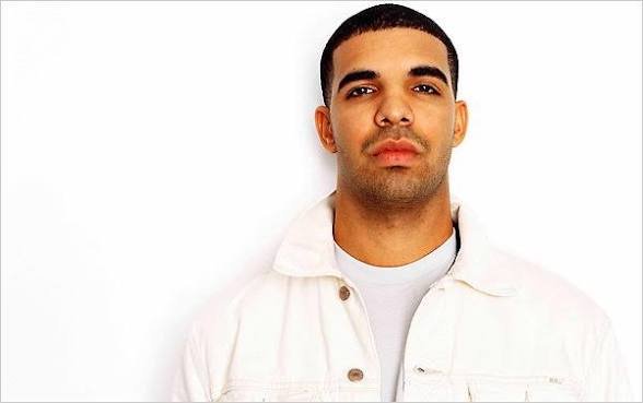 brochachoso's tweet photo. drake from 2010 https://t.co/TUsdlO1HwD