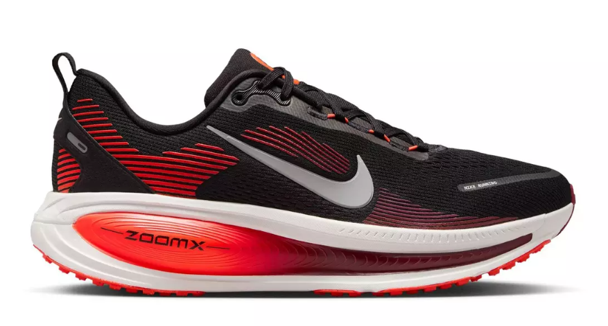 SneakerVisionz's tweet photo. Ad: Sizes Added @ $77.39 In The Cart 
Nike Vomero 18 "Black Metallic Silver Bright Crimson"

Shop: https://t.co/zRsgIaJ3f0 https://t.co/lPbzO7jyaM