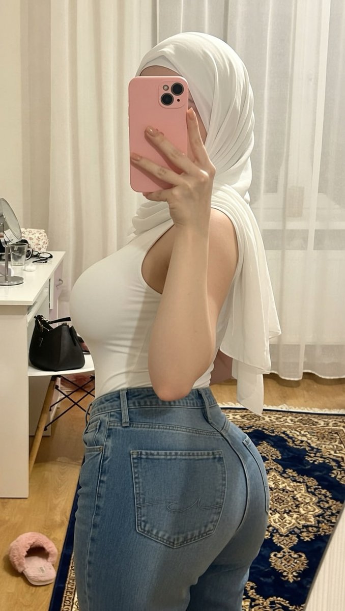 gulcinsef's tweet photo. selamsss naberler bu kiz geri döndü https://t.co/rkymZrzcIu