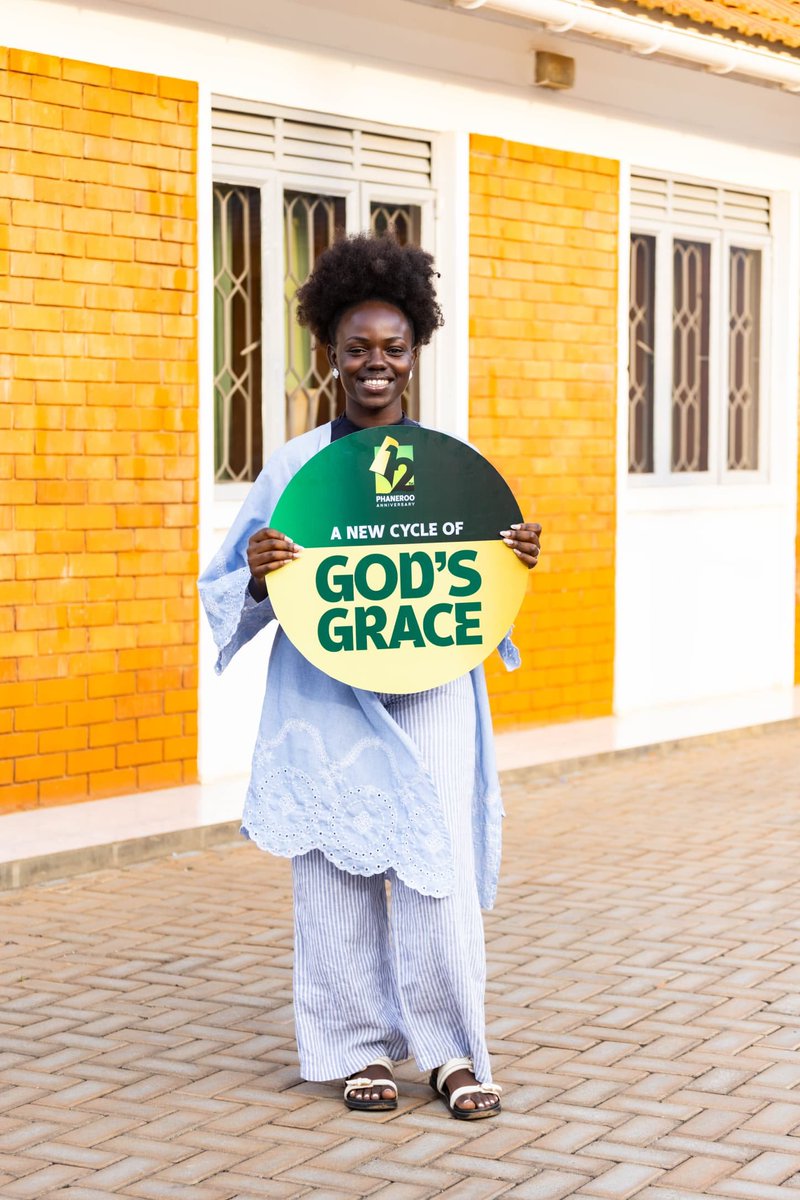 ChefEsieUg's tweet photo. Still standing, still smiling, still covered by grace.

Saturday, 8th August | Phaneroo Grounds, Naguru | Gates open at 10:00am | Free Entry

#ANewChapter
#PhanerooAt12 https://t.co/W4SR5zlDWZ