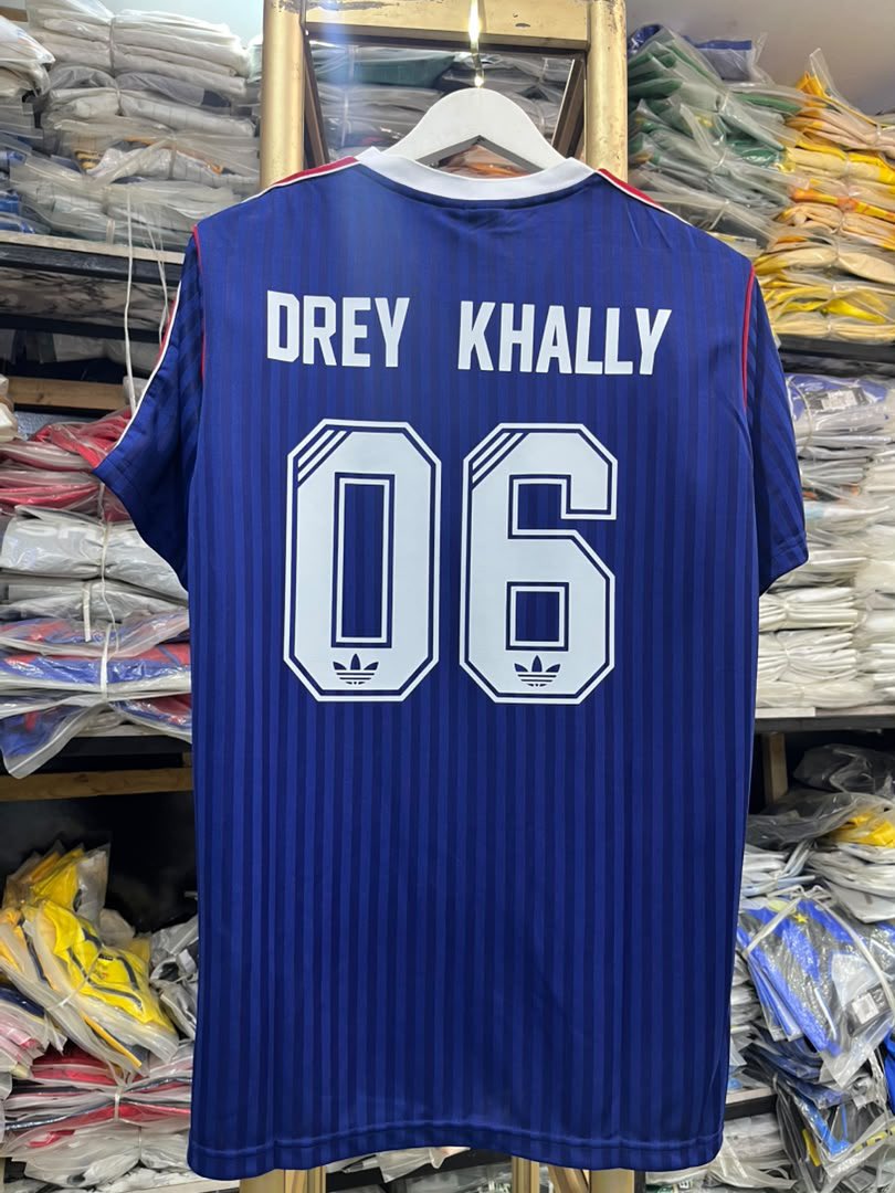 kmgetsporty's tweet photo. On today’s episode of customised jerseys ⭐️ https://t.co/nH81EH7xF2