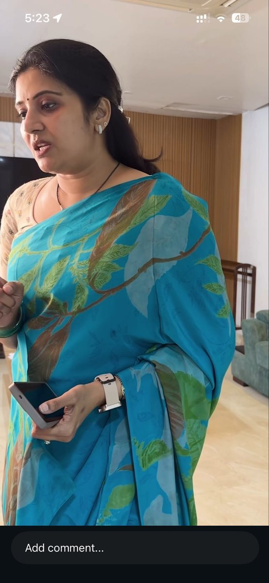 raokrish011's tweet photo. Elanti oka aunty intlo pani vadika pani chesina Chalu 🤤🤤 tanu vesukoni Bathroom lo vadilesina panty bra full ga smell chustu Kasi teera Mogga ki chuttukoni Rasam karechesi aunty oppukunte roju night aunty tho face sitting vepinchukoni Kasi teera puvvu naki rasam tagese vadini💦 https://t.co/X1SiaY50hO