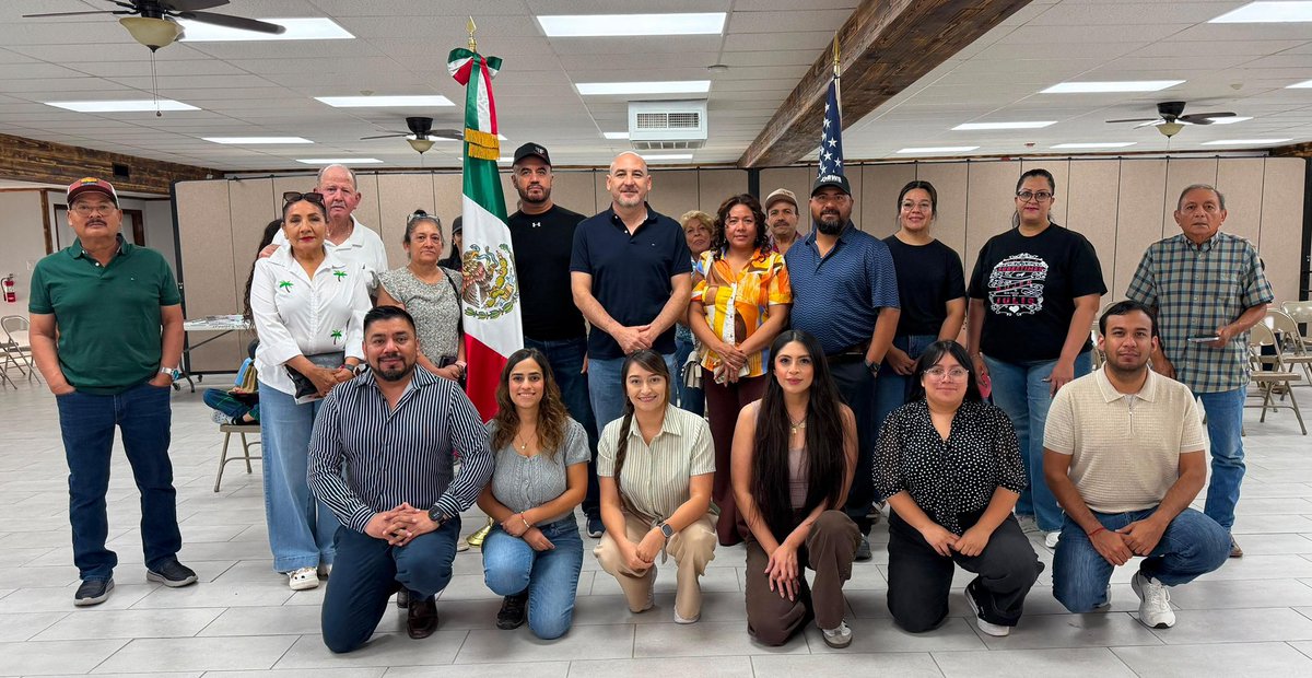 ConsulMexPsi's tweet photo. Iniciamos #ConsuladoMóvil en Odessa, Texas, atendiendo a la comunidad mexicana con trámites de pasaportes, matrículas y credenciales para votar.

Además, puedes acudir a asesorías con abogados, temas de salud, entre otros.

#ProtecciónConsular #ServiciosConsulares #IMME https://t.co/sJFVLgQok4