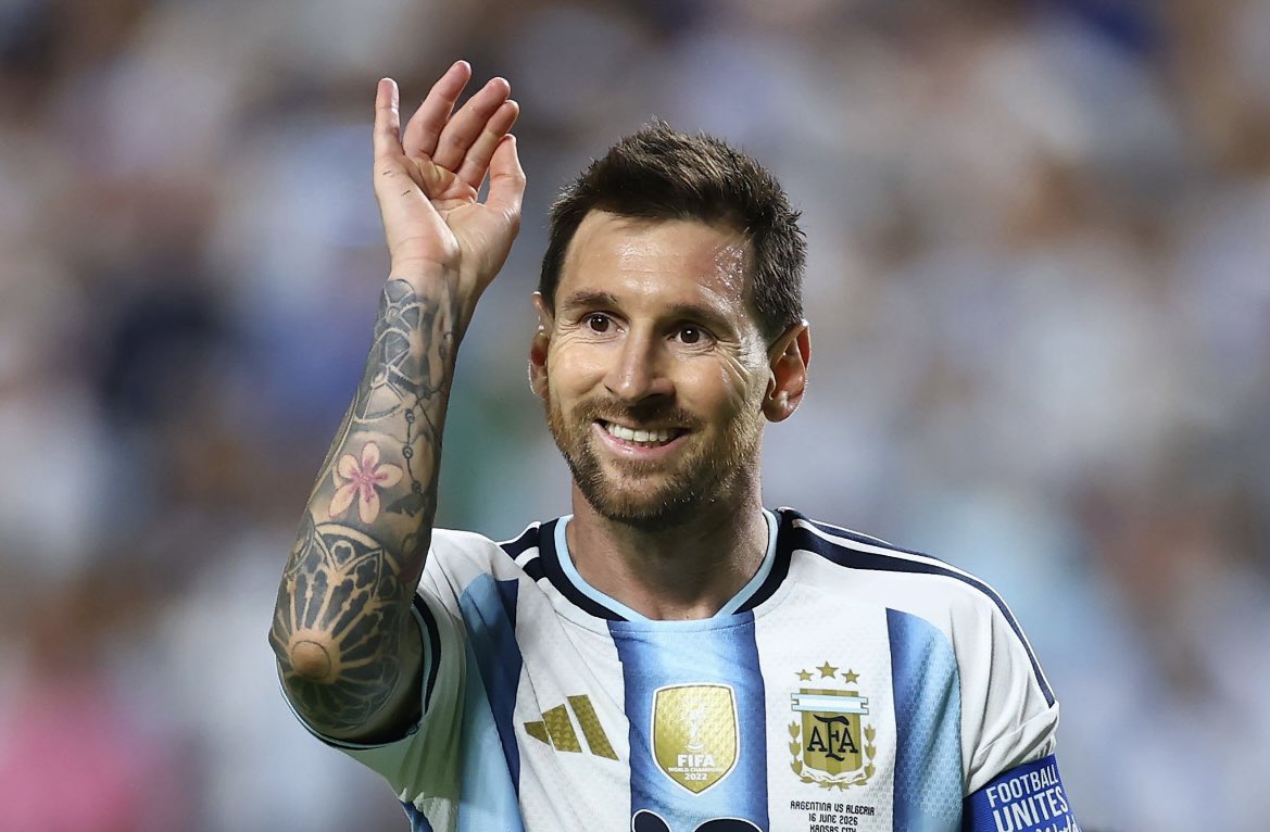 ESnomanu's tweet photo. - caso Barça / Negreira (Liga)
- caso Barça / UNICEF (Champions)
- caso FIFA / Federación Argentina (Mundial)

Todos estos escándalos tienen algo en común: Leo Messi. 

Hay que empezar a valorar su carrera con esto sobre la mesa e ir quitándole mérito a muchas cosas. https://t.co/2lB9ASvIj3
