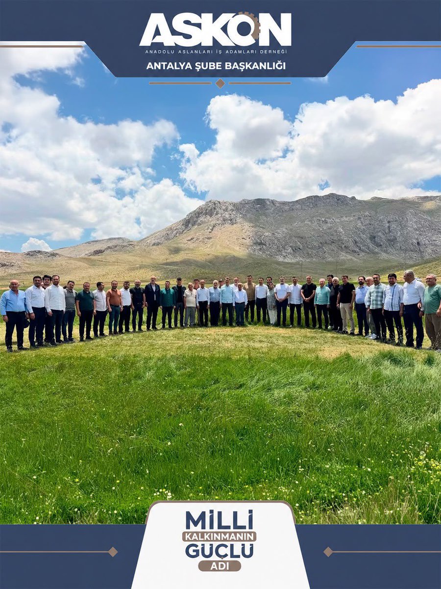 AntalyaAskon's tweet photo. 📍 Söbüçimen

Sayın Bakanımız Mevlüt Çavuşoğlu’nun, kıymetli aile büyükleri adına Söbüçimen Yaylası’ndaki baba ocağında düzenlediği Mevlid-i Şerif programına, ASKON Antalya Yönetim Kurulu Üyelerimizle birlikte katılım sağladık. https://t.co/az8bKNweJw