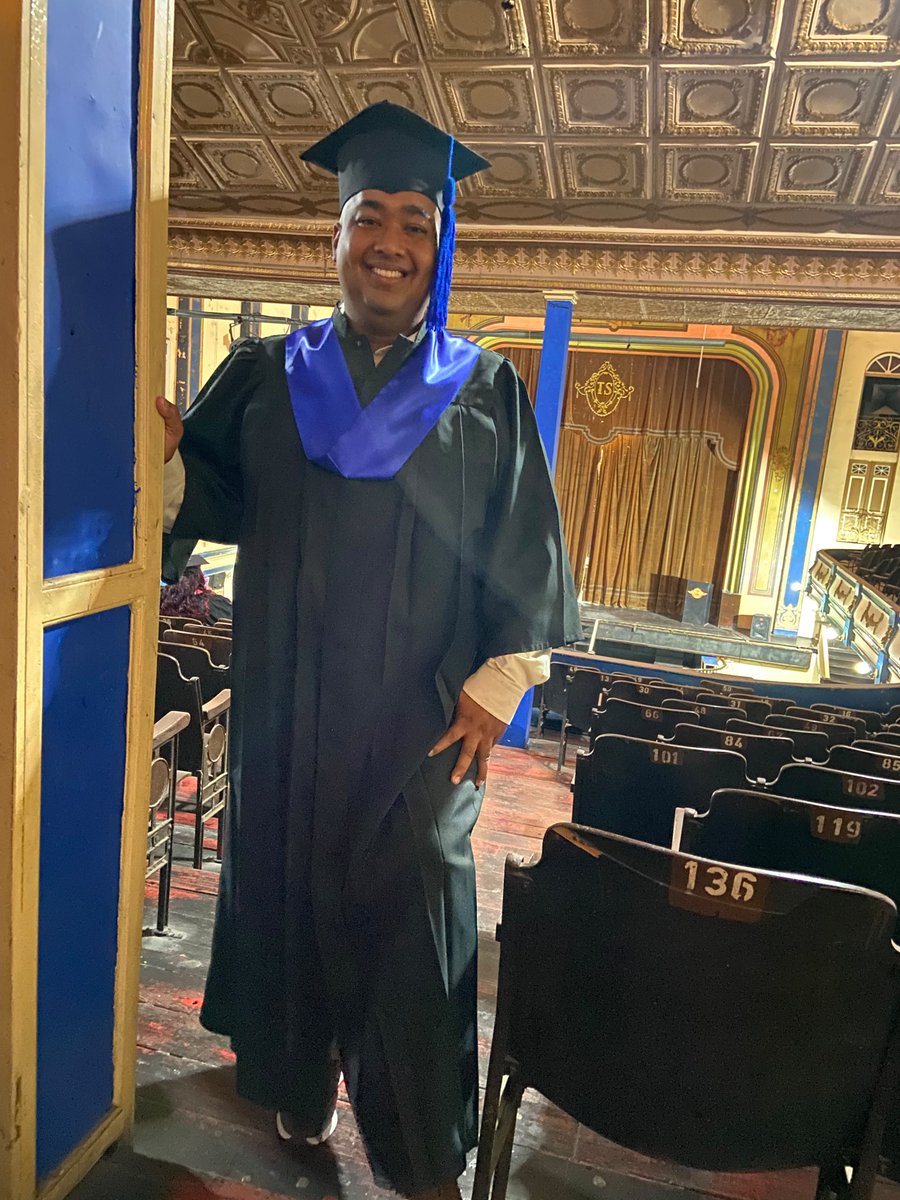 ChefFrak3's tweet photo. Este logro es la prueba de qué no hay meta imposible 💙👨🏽‍🎓

Oficialmente Administrador en servios de Salud. https://t.co/ZkxKXxHT0y
