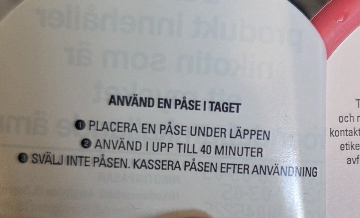 bornefalk's tweet photo. Kul ändå att snusbolagen berättar HUR man snusar efter att man köper dosan https://t.co/p8W56jISoK
