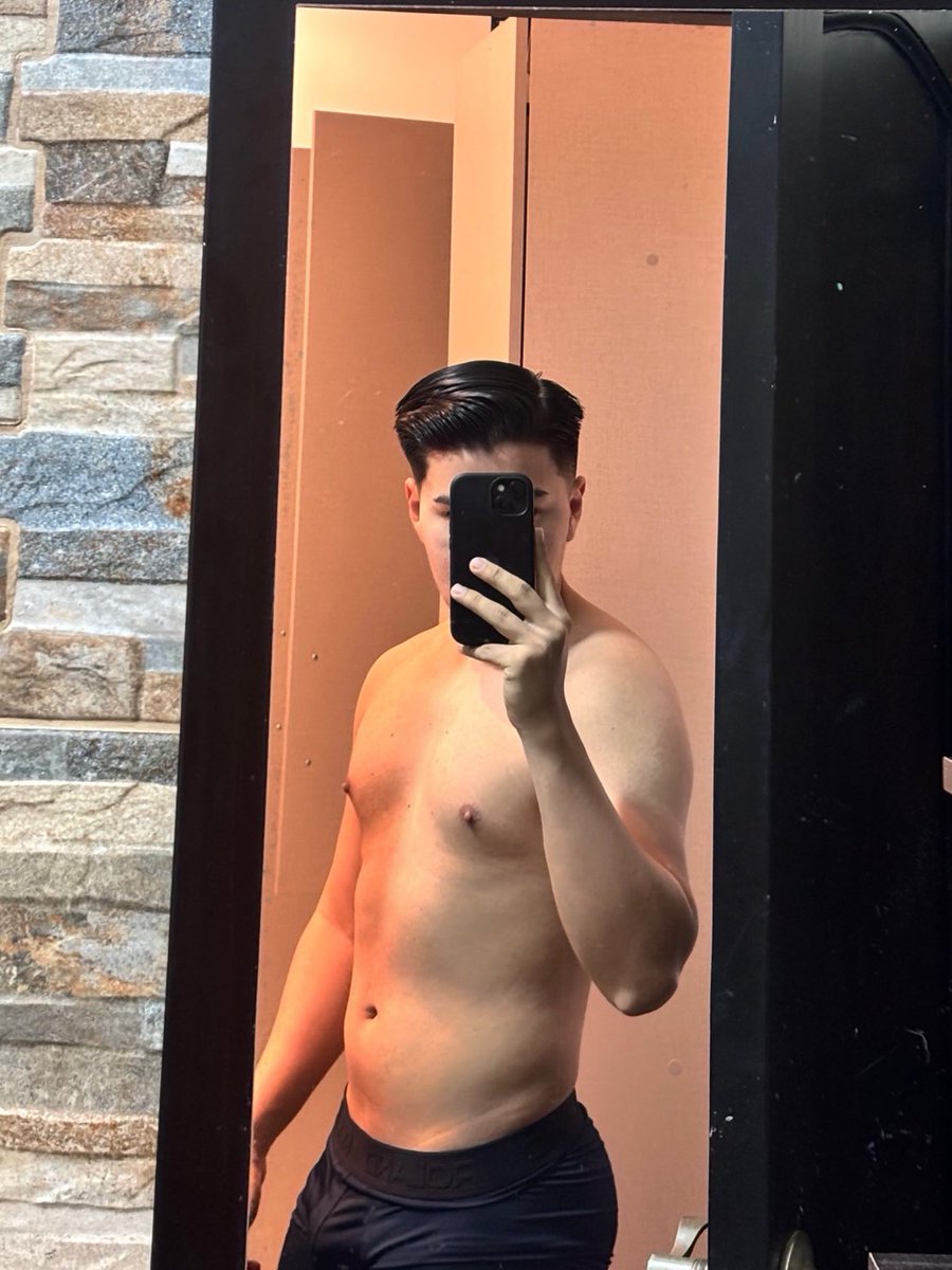 andyparrax's tweet photo. Se me ven nalgotas jaja 🙈 https://t.co/0DSb0XsAwP