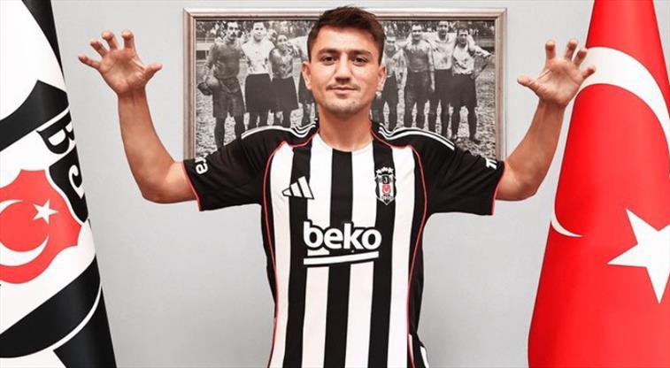 FenerliSahinn's tweet photo. Cengiz Ündere güvenmeyin. 
Her sezon başı hazırlık döneminde böyle koşuyor goller atıyor. Lig başlayınca yatış. 
Benden demesi ve uyarması. https://t.co/E7SFD0FBDm