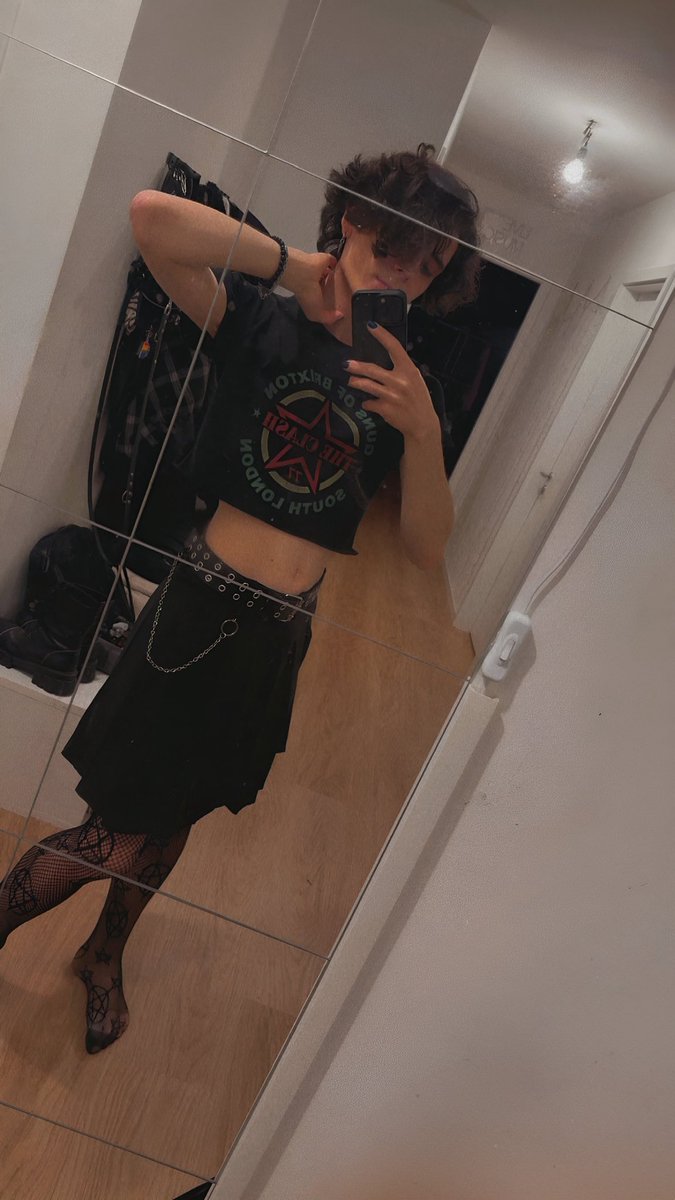 SharkyFelix | Femboy :3 tweet media