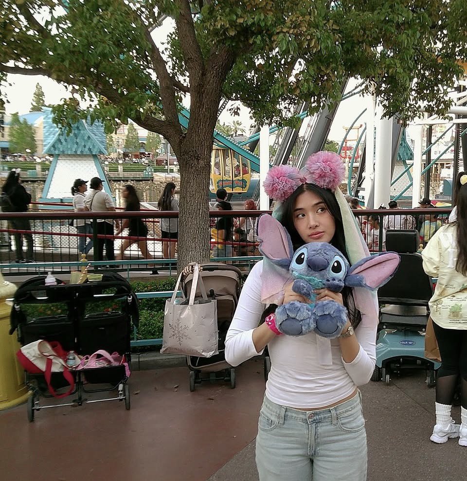 AngelicPinayy's tweet photo. princess status. 🤍 https://t.co/dkcZZx9X39