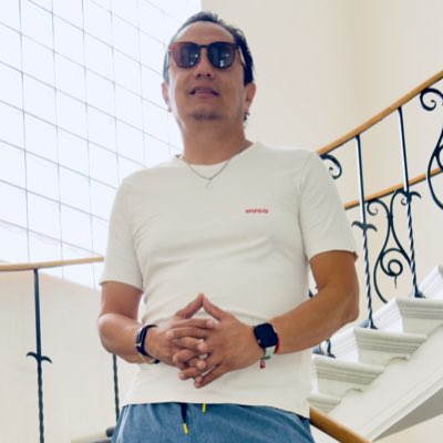 antoniosarabi's tweet photo. #NuevaFotoDePerfil

Somos lo que hacemos repetidamente. 

La excelencia, entonces, no es un acto, sino un hábito. ♐️♾️😎 https://t.co/4HYVUUXQap