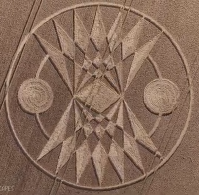 Kabamur_Taygeta's tweet photo. New Crop Circle
Wiltshire, England
July 11, 2026 

YouTube: Stonehenge Dronescapes
