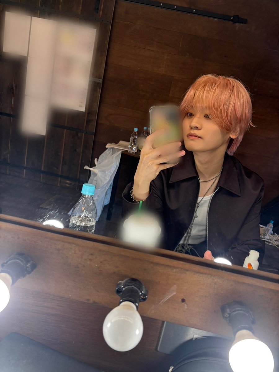 mazzel_official's tweet photo. 今回MAZZELさんのMVにマッチョ役で参加させていただきました。
メンバーのKAIRYUさんが特に優しく接してくれました。
KAIRYUさん大好きです。

#マッチョ
#腹筋1パック
#大会頑張りマッチョ

#KAIRYU #MAZZEL
#まぜジャック 
#MAZZEL_SoStrawberry https://t.co/NrG9dtj5SC
