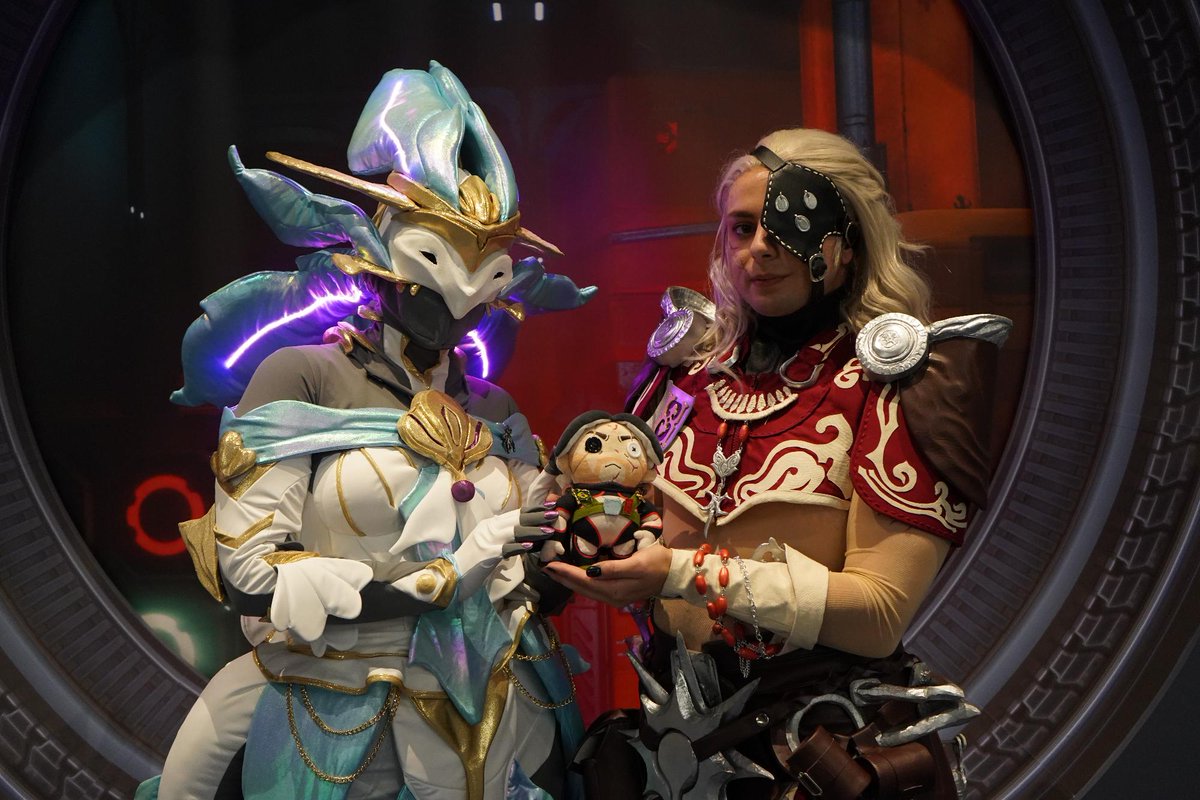 PlayWarframe's tweet photo. Day 2 of #TennoCon 2026 is in full swing! https://t.co/SGLxnOnG7q