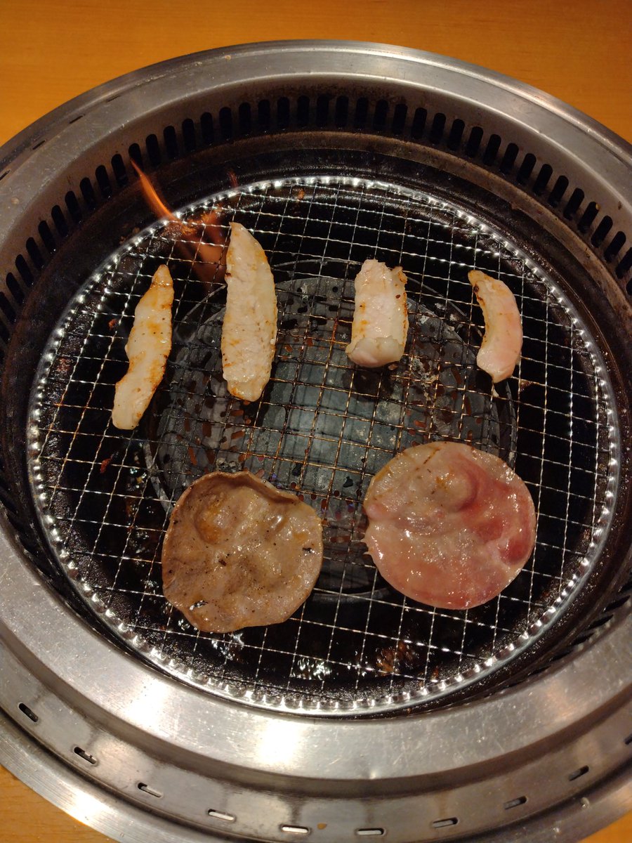 kjfujima's tweet photo. 2026年7月11日焼肉きんぐふじみ野店、ロースだれ、ハラミだれ、カルビだれ、豚たんねぎ塩だれ、豚トロ塩だれ https://t.co/Fbp9R0lVts